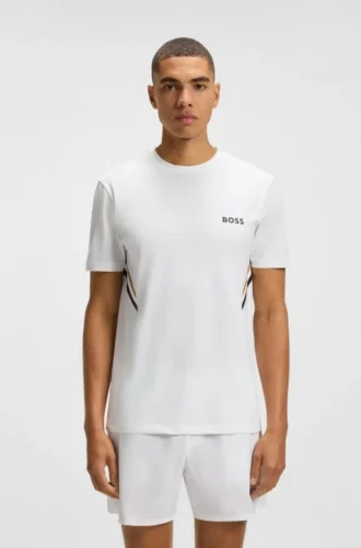 Aktiv piqué-T-shirt i smal passform med fuktavledning