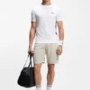 Aktiv, snabbtorkande T-shirt i slim fit med fyrvägsstretch