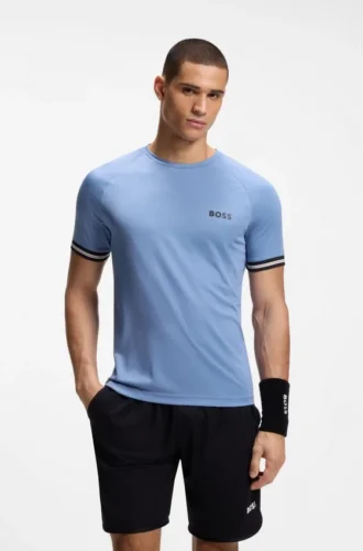 Aktiv T-shirt i smal passform med tennisbollsmönster
