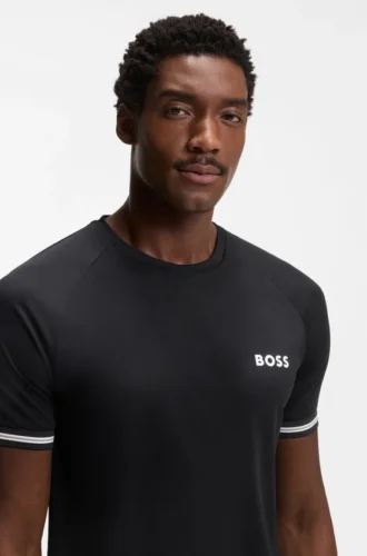 Aktiv T-shirt i smal passform med tennisbollsmönster
