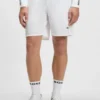 Aktiva tennisshorts med fukttransporterande egenskaper