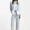 Azurblå jeans med lös passform i styv denim