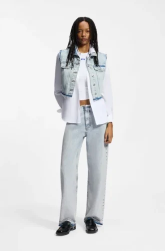 Azurblå jeans med lös passform i styv denim