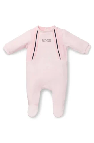 Babypyjamas i sammet med logotryck
