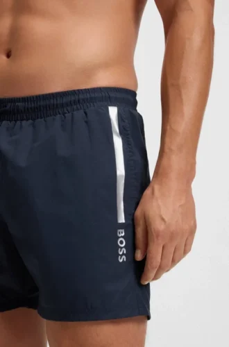 Badshorts med logotyp i folietryck