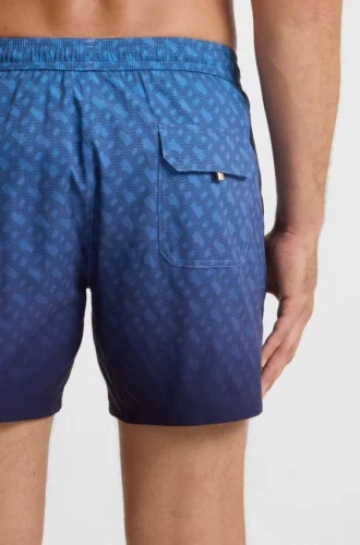Badshorts med logotyp och monogramtryck i dégradé