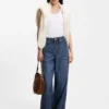 Blå jeans i avslappnad passform i styv denim