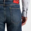 Blå jeans med normal passform i vintage-tvättad denim