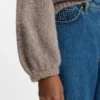 Blå jeans med vida ben i styv denim