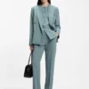 Blazer i normal passform i nyull