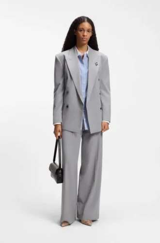 Blusar i oversized-passform med staplade logotyper