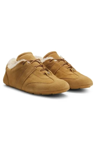 BOSS x Steiff sneakers i mocka med pälsdetaljer