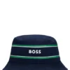 Buckethat i bomullstwill för barn med logotyp och ränder Buckethat i bomullstwill för barn med logotyp och ränder
