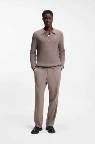 Byxor med modern passform i stretchig twill