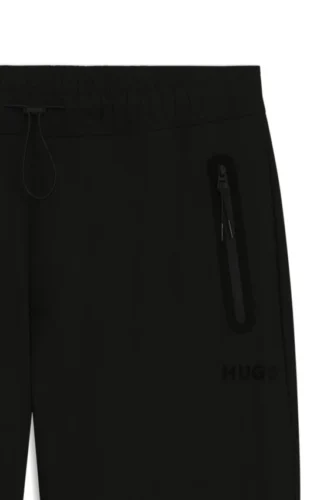 Byxor med normal passform i stretchig twill