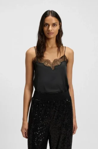 Camisole i satin med spetsdetaljer