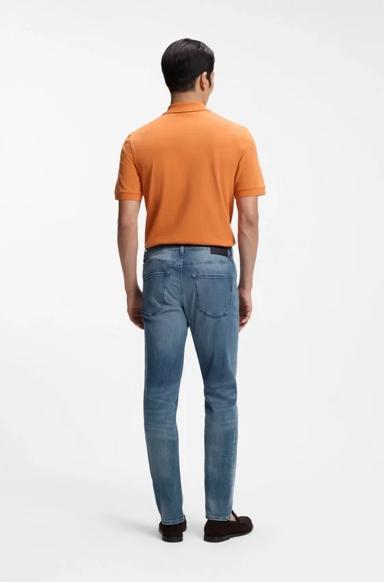 Delaware-jeans i smal passform i blått lättviktigt denim Delaware-jeans i smal passform i blått lättviktigt denim