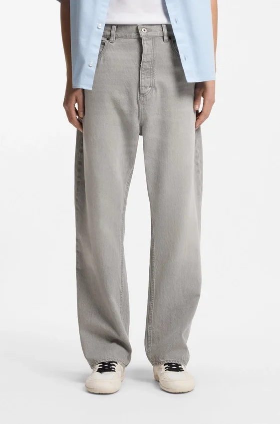 Gråa baggy-passformade jeans i stonewashed denim Gråa baggy-passformade jeans i stonewashed denim