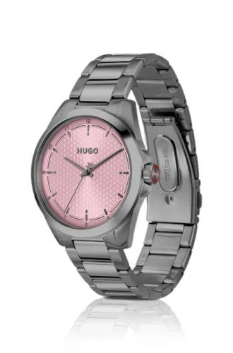 Gråpläterad klocka med rosa texturerad urtavla