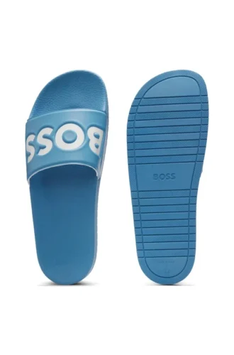 Italiensktillverkade sandaler med stor logodetalj