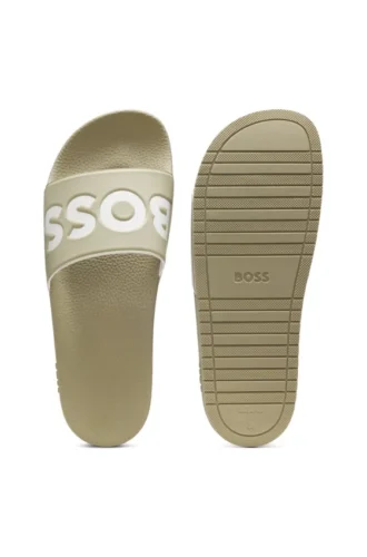 Italiensktillverkade sandaler med stor logodetalj