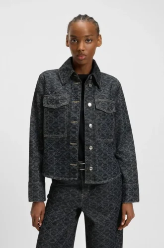 Jacka med geometriskt mönster i styv denim