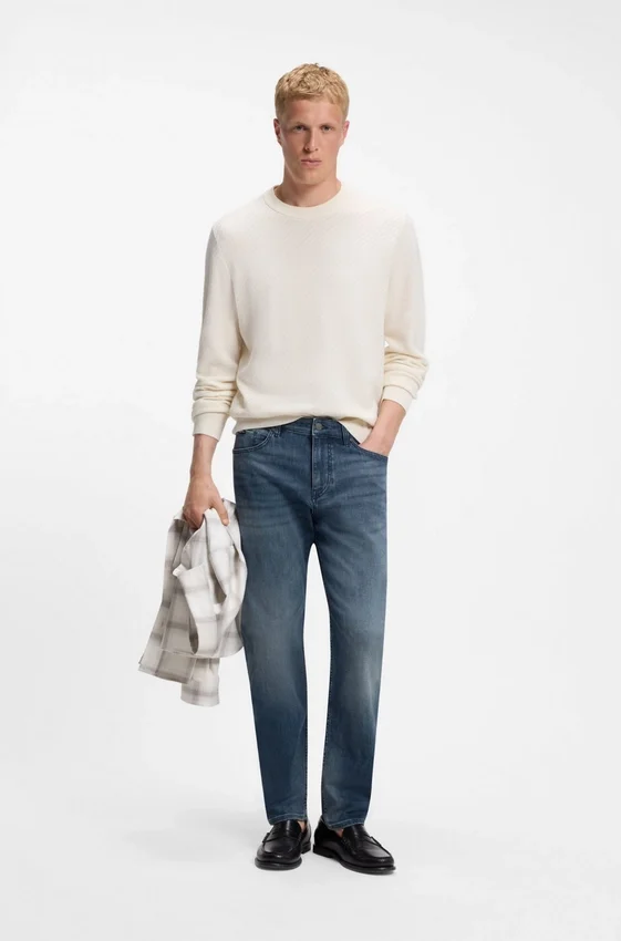 Jeans i normal passform i stretchdenim Jeans i normal passform i stretchdenim