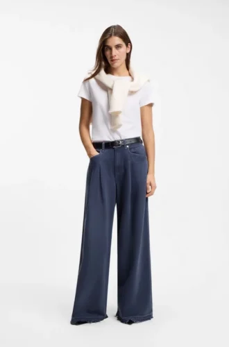 Jeans med avslappnad passform och vida ben