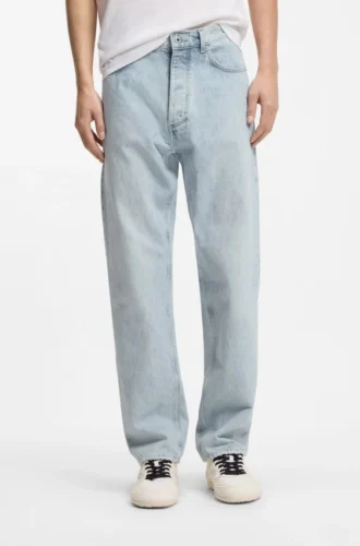 Jeans med normal passform i ljusblå denim