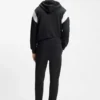 Joggingbyxor i bomullsblandning med broderat logo