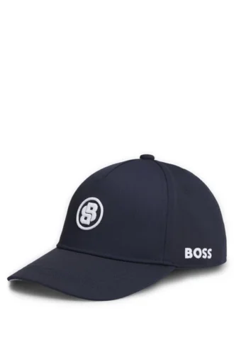 Kepsar med broderat Double B-monogram