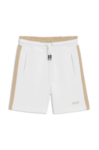 Kids’ shorts med logotryck och insatser i sidosömmarna