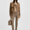 Läderjacka i trenchcoat-stil