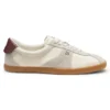 Låga sneakers med detaljer i mocka