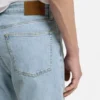 Ljusblå jeans i bekväm stretchdenim Ljusblå jeans i bekväm stretchdenim