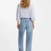 Ljusblå jeans med vid ben i styv denim Ljusblå jeans med vid ben i styv denim