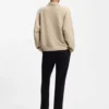 Löst sittande sweatshirt med draperad trattkrage