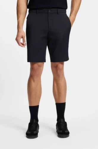 Lättstrykta shorts med vattenavvisande yta