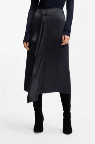 Midikjol i satin med faux-wrap-effekt