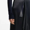 Midikjol i satin med faux-wrap-effekt