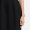 Miniklänning med nyckelhålsringning i stretchig twill
