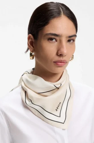 Mönstrad silkescarf med Double B-monogram