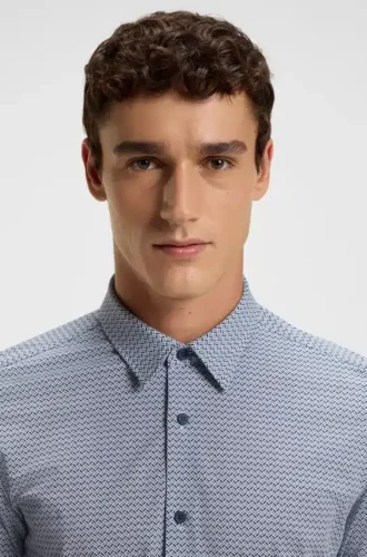 Mönstrad slim fit-skjorta i italiensk funktionsstretchjersey