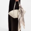 Monogramscarf i silketwill