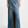 Nålstrecksmönstrad denimkjol med slits fram