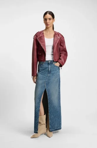 Nålstrecksmönstrad denimkjol med slits fram