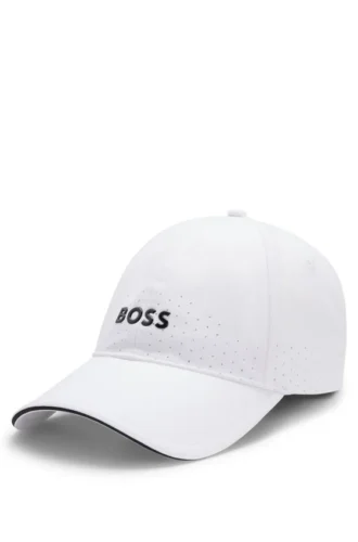 Perforerad keps med glansigt logo