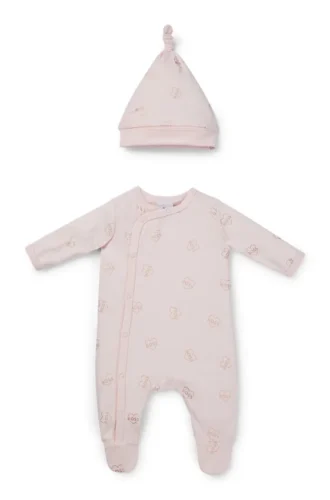 Presentförpackad pyjamas och mössa med logotyp för bebisar