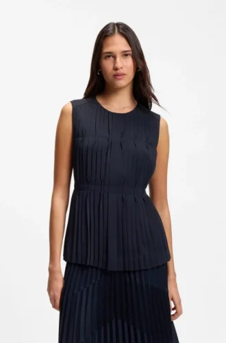 Ärmlös crepe-blus med veck