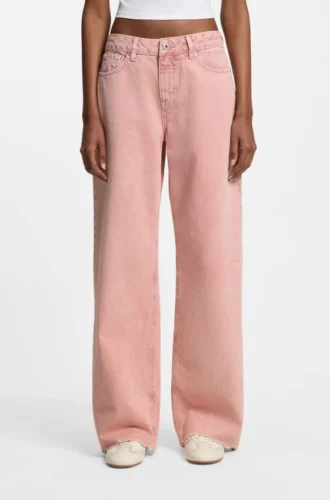 Rosa jeans i lös passform i styv denim